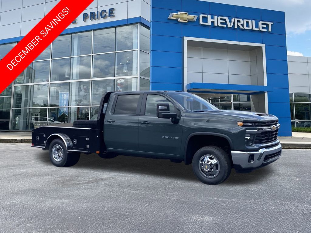 2025 Chevrolet Silverado 3500HD LT's photo