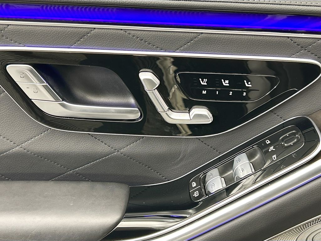 Thumbnail: 2024 Mercedes-Benz S-Class - 22