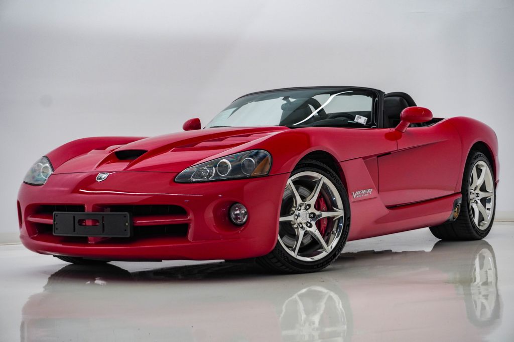 Viper Red Clearcoat/Black Soft Top 2009 Dodge Viper SRT10 Roadster RWD Convertible Rear-Wheel Drive 6-Speed Manual