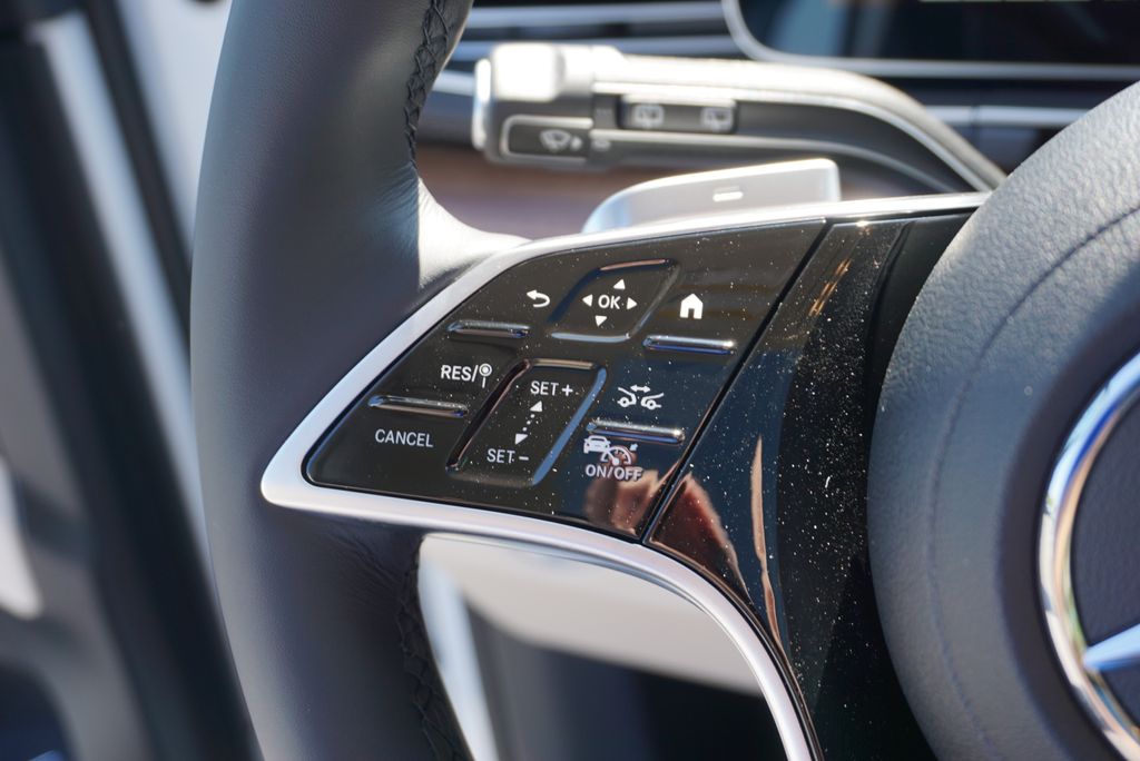 Thumbnail: 2026 Mercedes-Benz GLE - 29