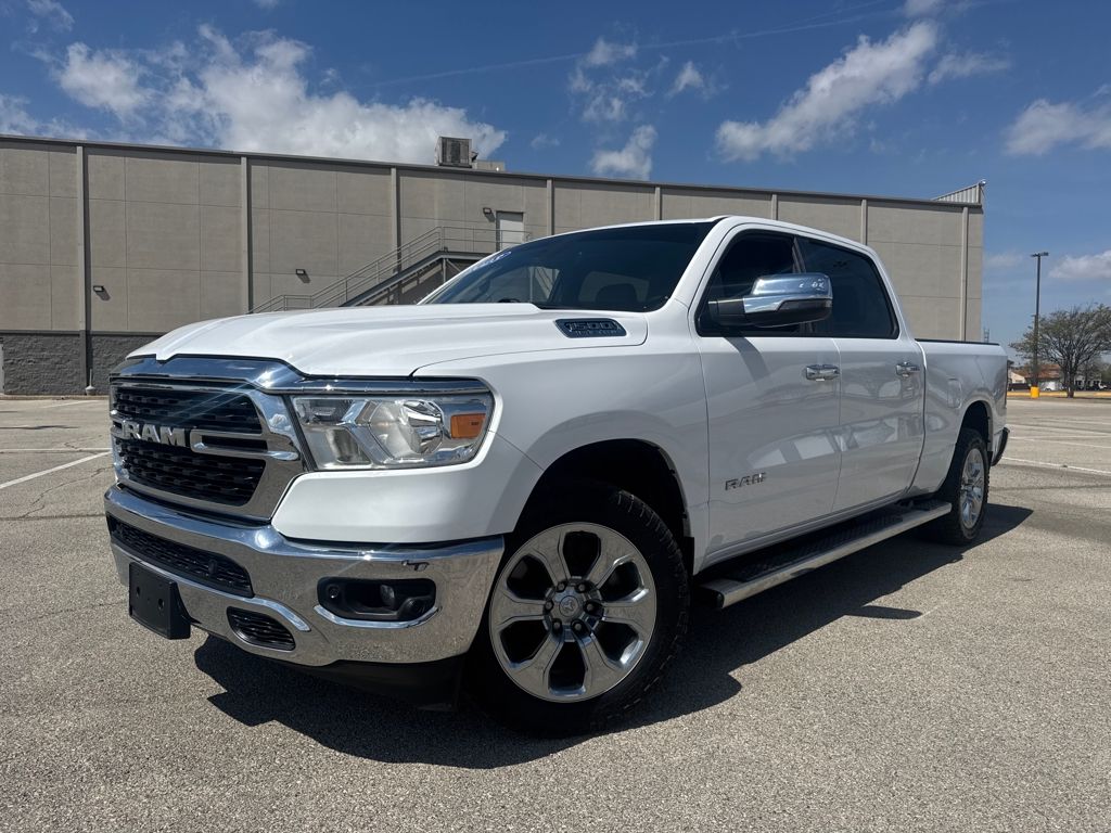 Bright White Clearcoat 2023 RAM 1500 Big Horn Crew Cab 4WD Pickup Truck Four-Wheel Drive 8-Speed Automatic
