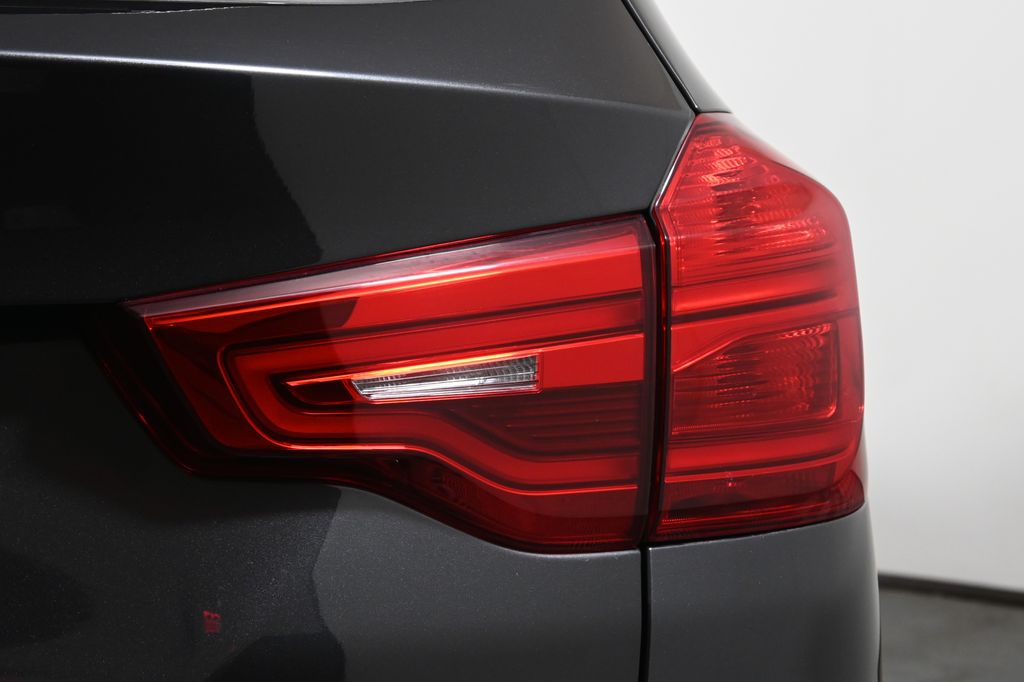 Thumbnail: 2019 BMW X3 - 13