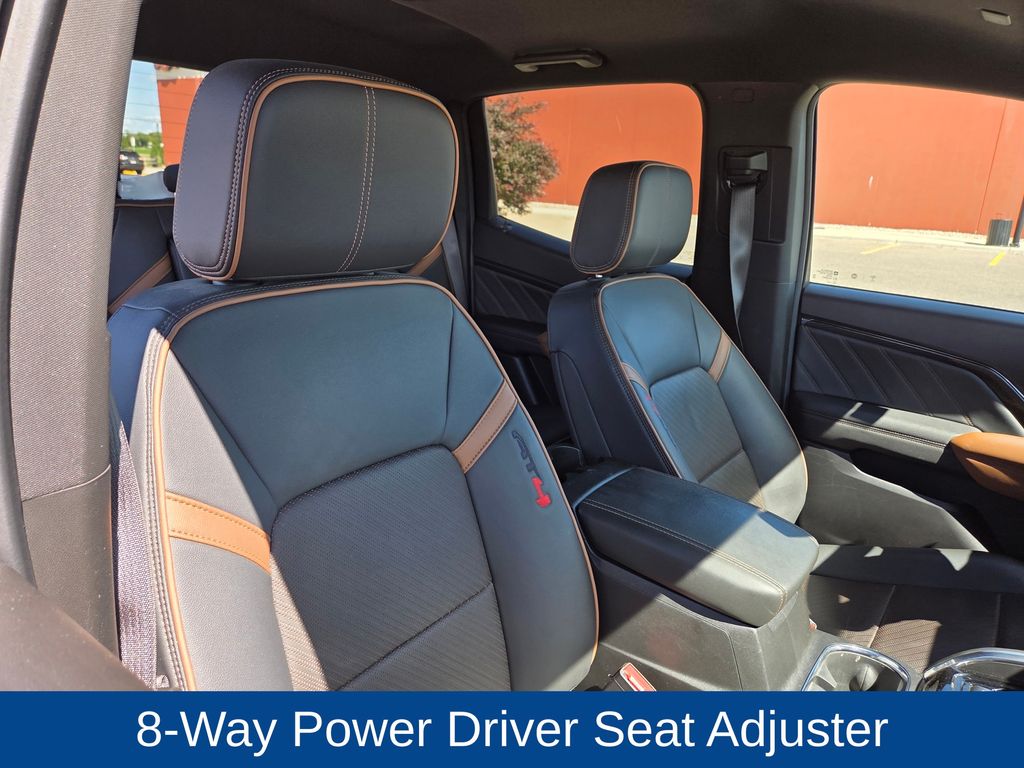 2023 GMC Canyon 4WD Crew Cab Short Box AT4