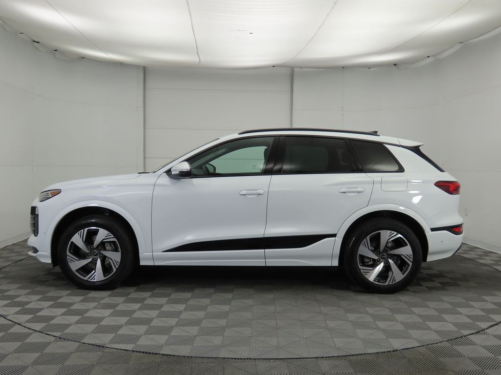 2025 Audi Q6 e-tron Premium 8