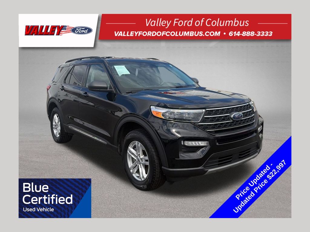  2022 Ford Explorer XLT AWD   