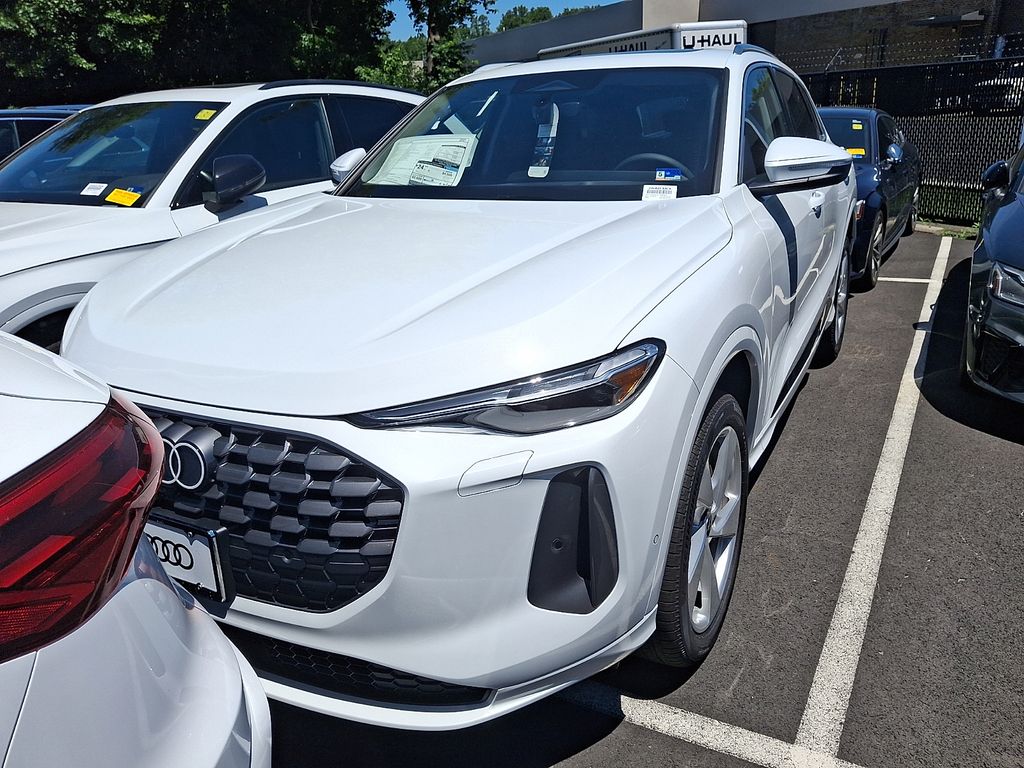 Thumbnail: 2026 Audi Q5 - 1