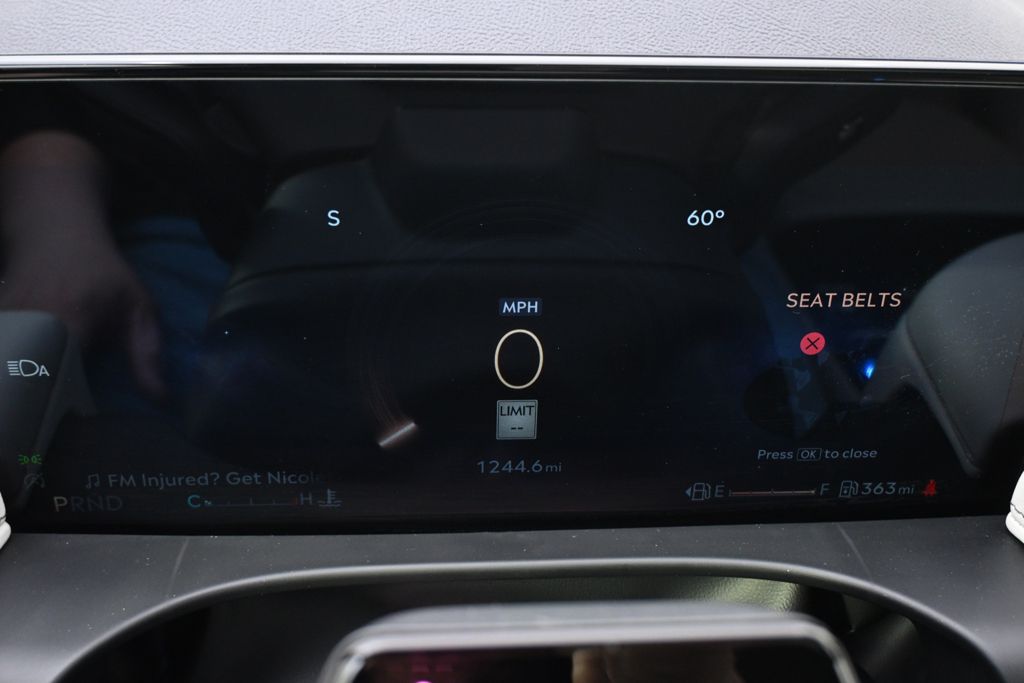 New 2026 White Lincoln Reserve image 26