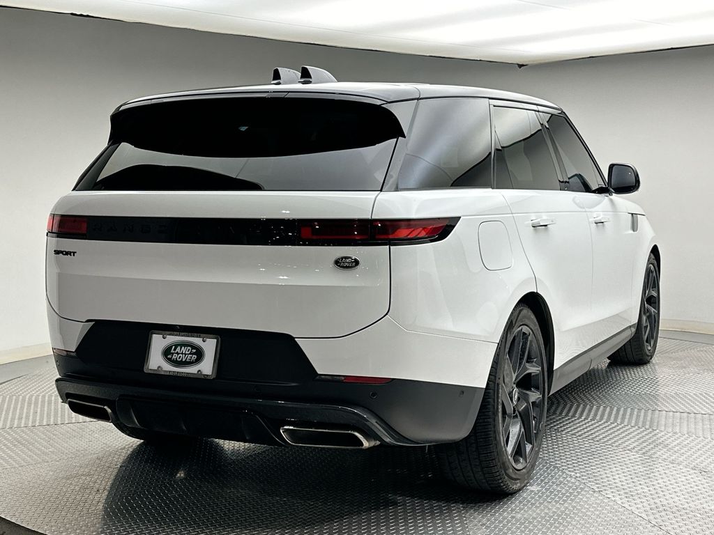 2023 Land Rover Range Rover Sport SE 12