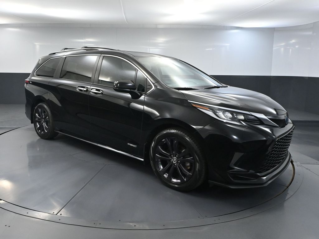 Midnight Black Metallic 2021 Toyota Sienna Minivan Front-Wheel Drive Continuously Variable Transmission