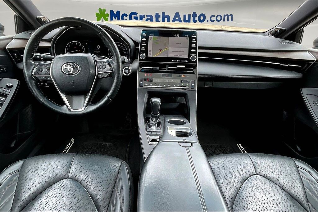 View vehicle photo 7