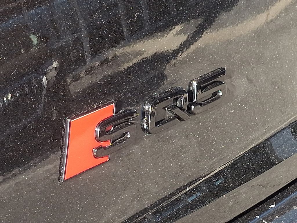 Thumbnail: 2022 Audi SQ5 - 29