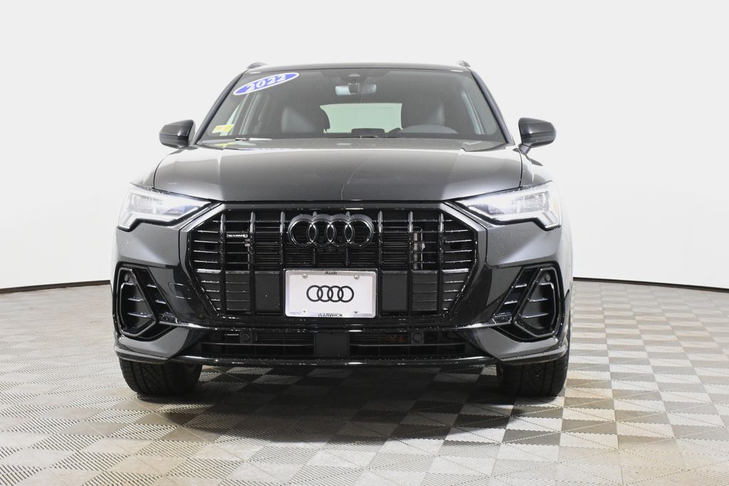 Thumbnail: 2022 Audi Q3 - 10