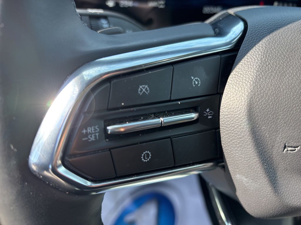 Used 2025 Chevrolet Equinox SUV
