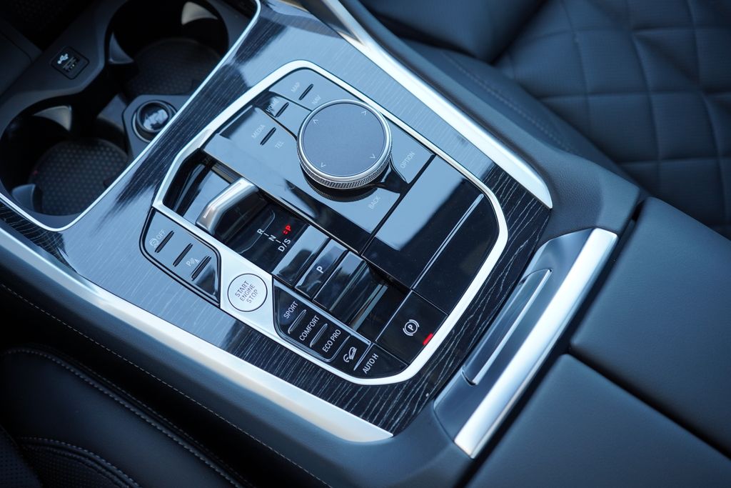 Thumbnail: 2026 BMW X6 - 18