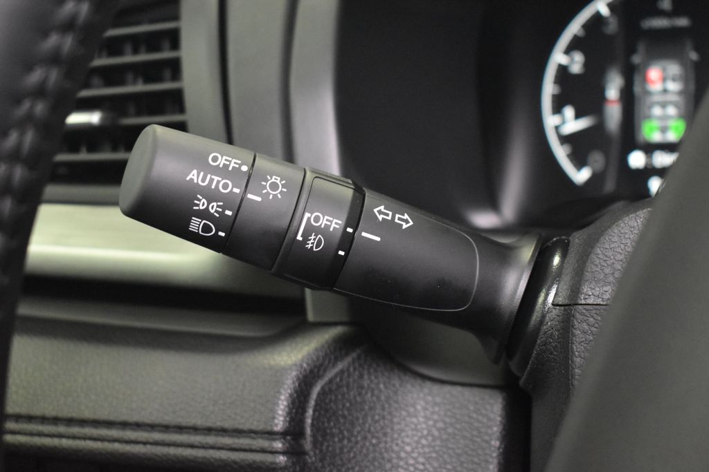 Thumbnail: 2026 Honda Odyssey - 15