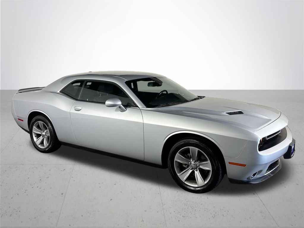 2021 Dodge Challenger SXT
