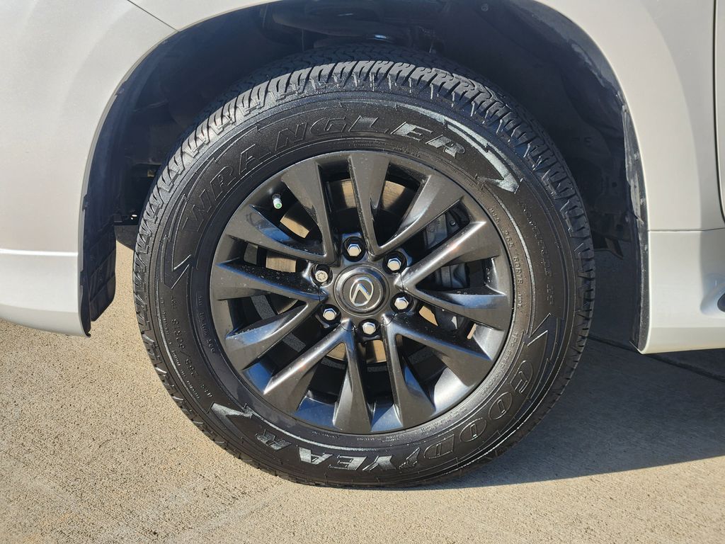 2023 Lexus GX 460 PREMIUM PLUS - 9