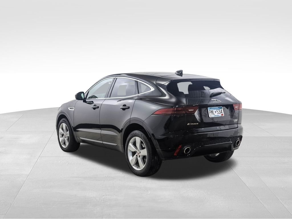 Thumbnail: 2018 Jaguar E-Pace - 3