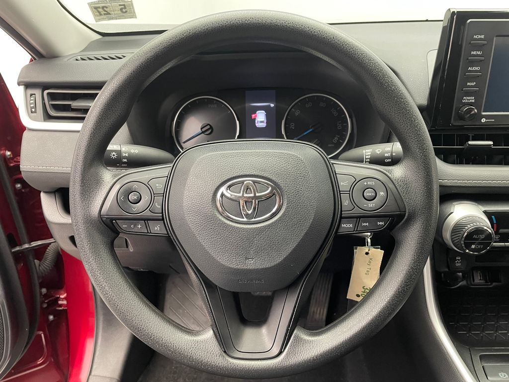2022 Toyota RAV4 LE 26