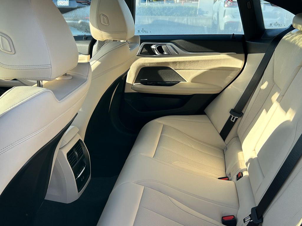 Thumbnail: 2025 BMW i4 - 30