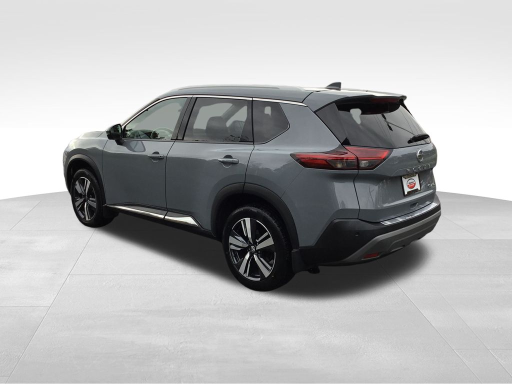 Thumbnail: 2021 Nissan Rogue - 3