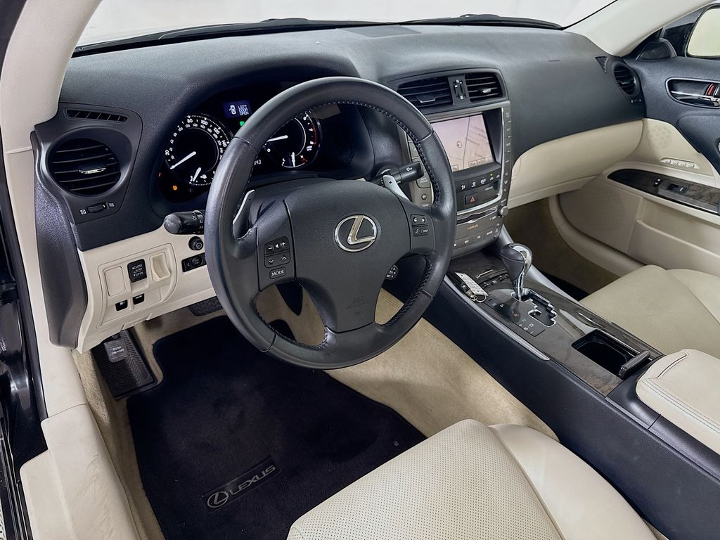 Thumbnail: 2010 Lexus IS - 9