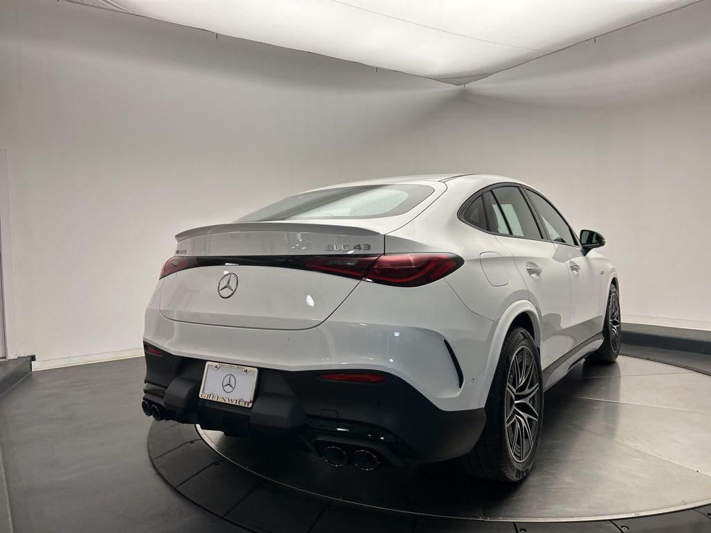 Thumbnail: 2026 Mercedes-Benz GLC - 7