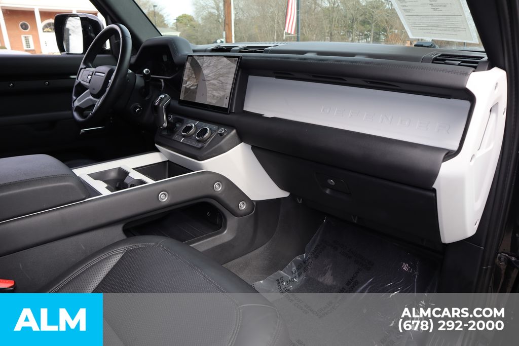 Used 2025 Black Land Rover S image 30