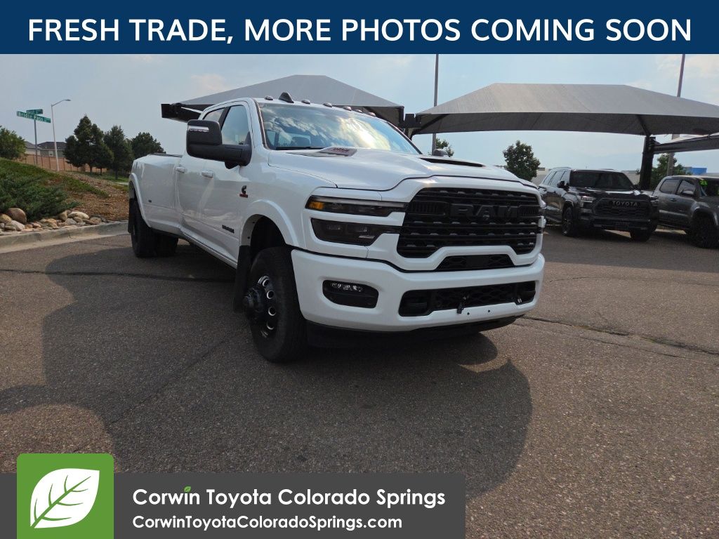 Bright White Clearcoat 2025 RAM 3500 Pickup Truck Four-Wheel Drive 8-Speed Automatic