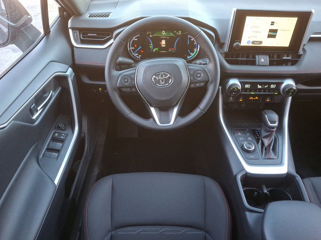 2025 Toyota RAV4 SE 7