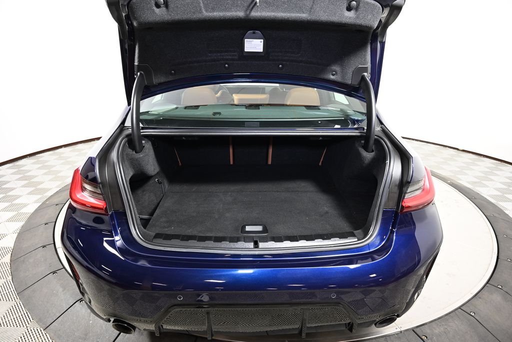 Thumbnail: 2023 BMW 3 Series - 10