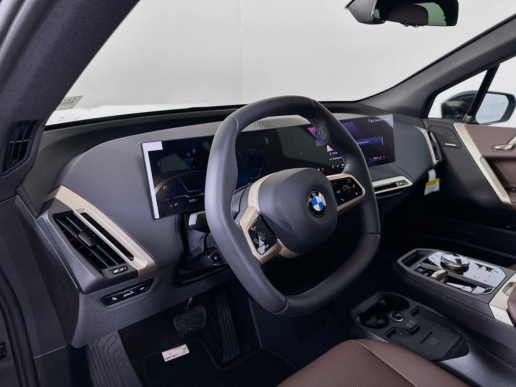 Thumbnail: 2026 BMW iX - 9