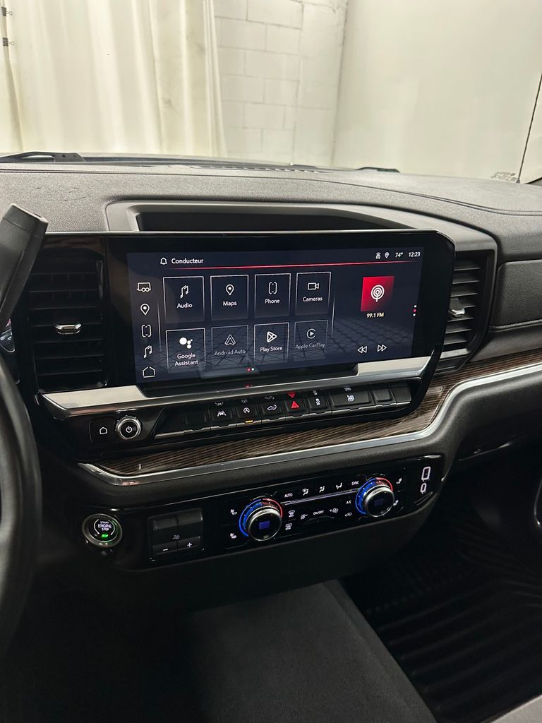 used 2023 GMC Sierra 1500 car, priced at $36,985