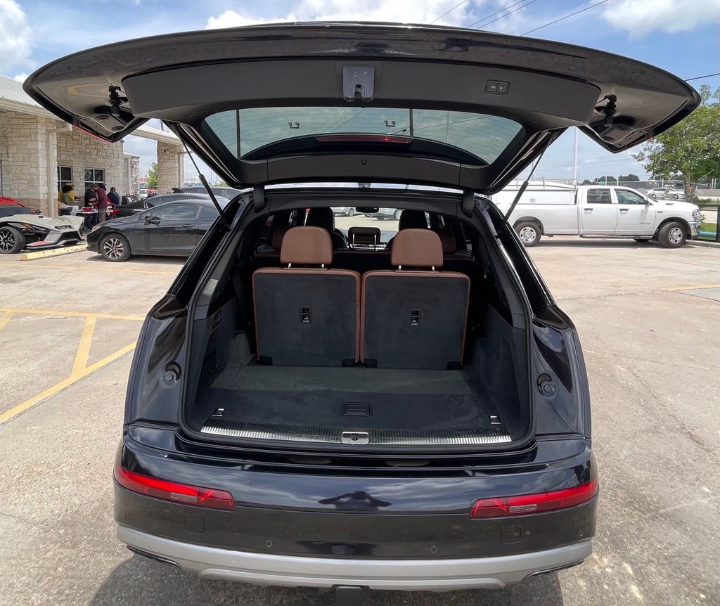 2018 Audi Q7 3.0T Prestige Black at Autostrade