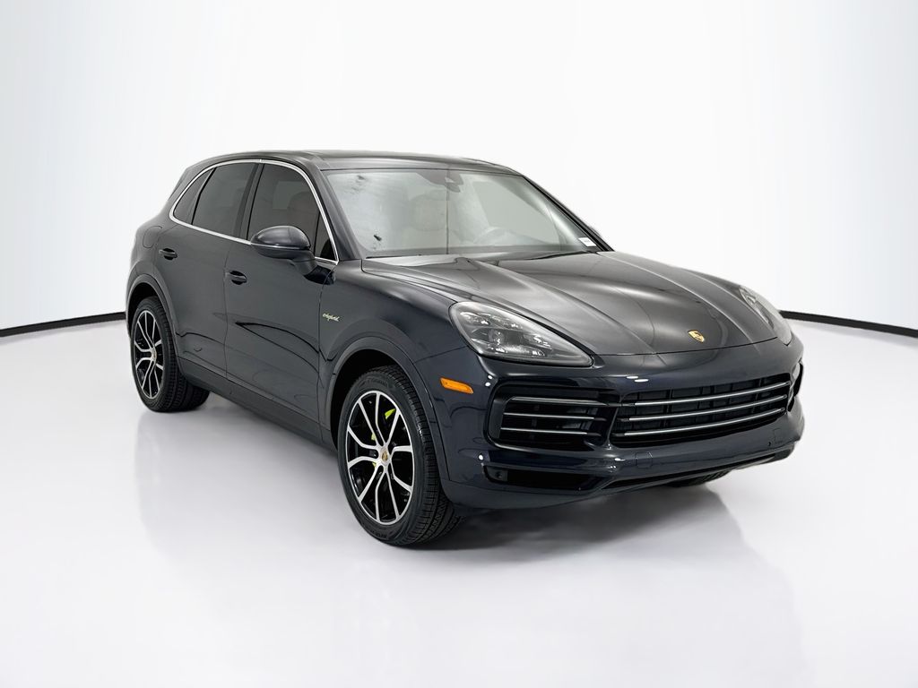 Thumbnail: 2019 Porsche Cayenne - 3