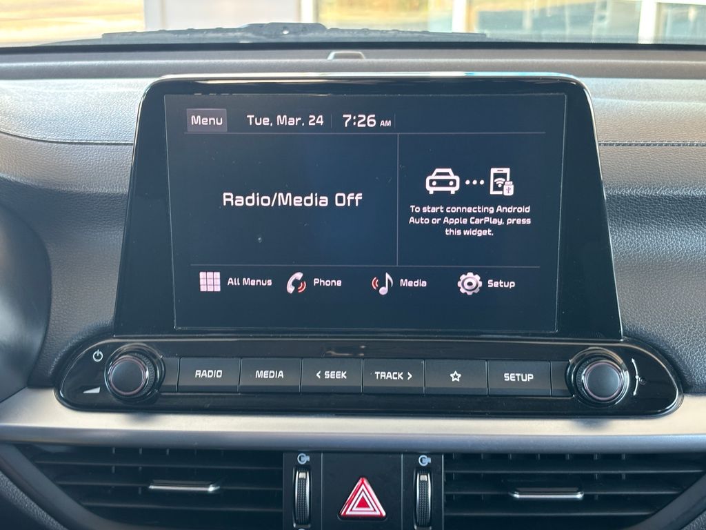 Thumbnail: 2023 Kia Forte - 14