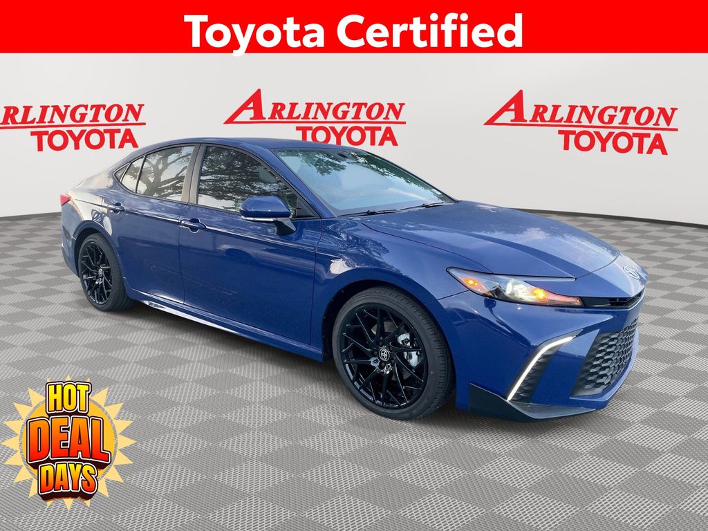 2026 Toyota Camry SE Hybrid's photo