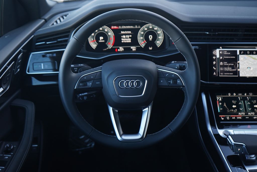 Thumbnail: 2026 Audi Q8 - 9