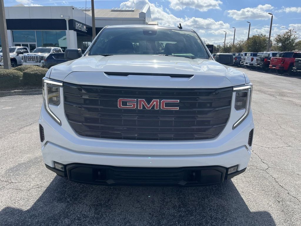 2024 GMC Sierra 1500 Elevation 2