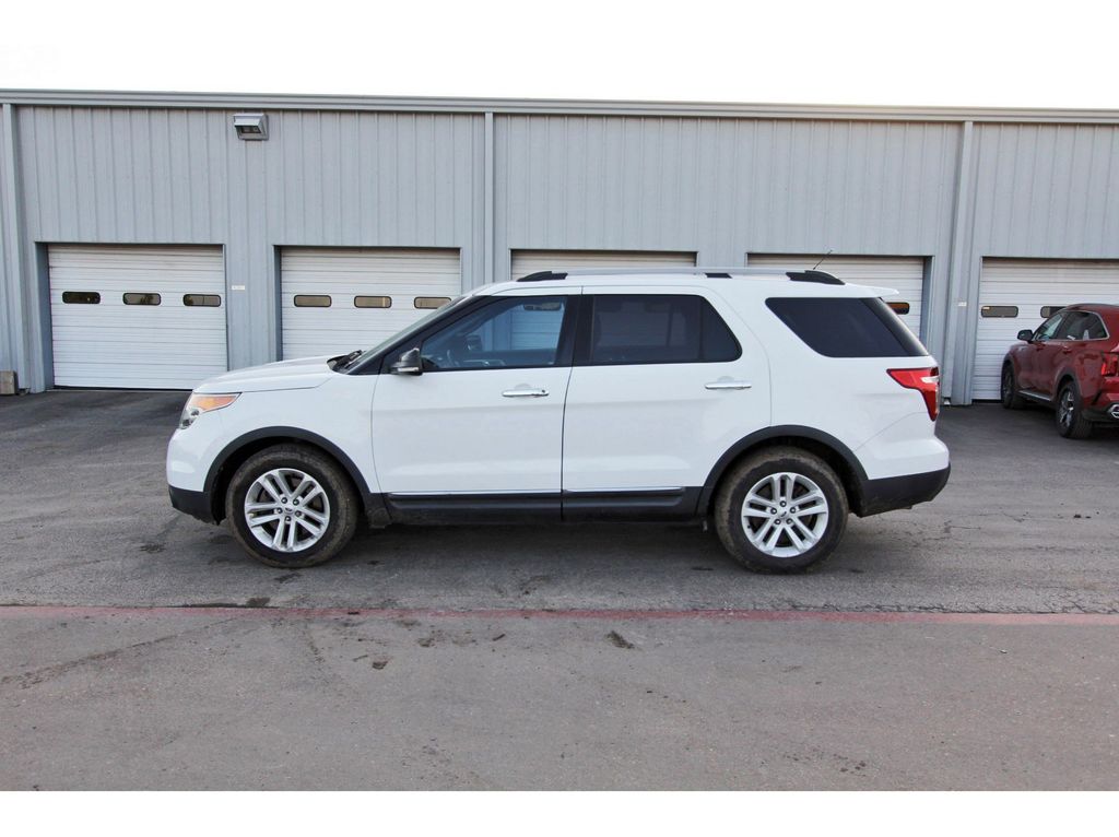 2013 Ford Explorer XLT White at DeMontrond Gulf Freeway