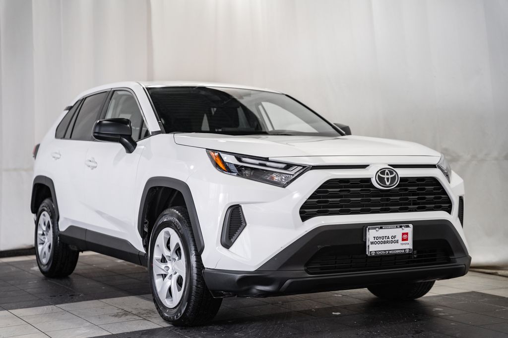 2025 Toyota RAV4 LE AWD