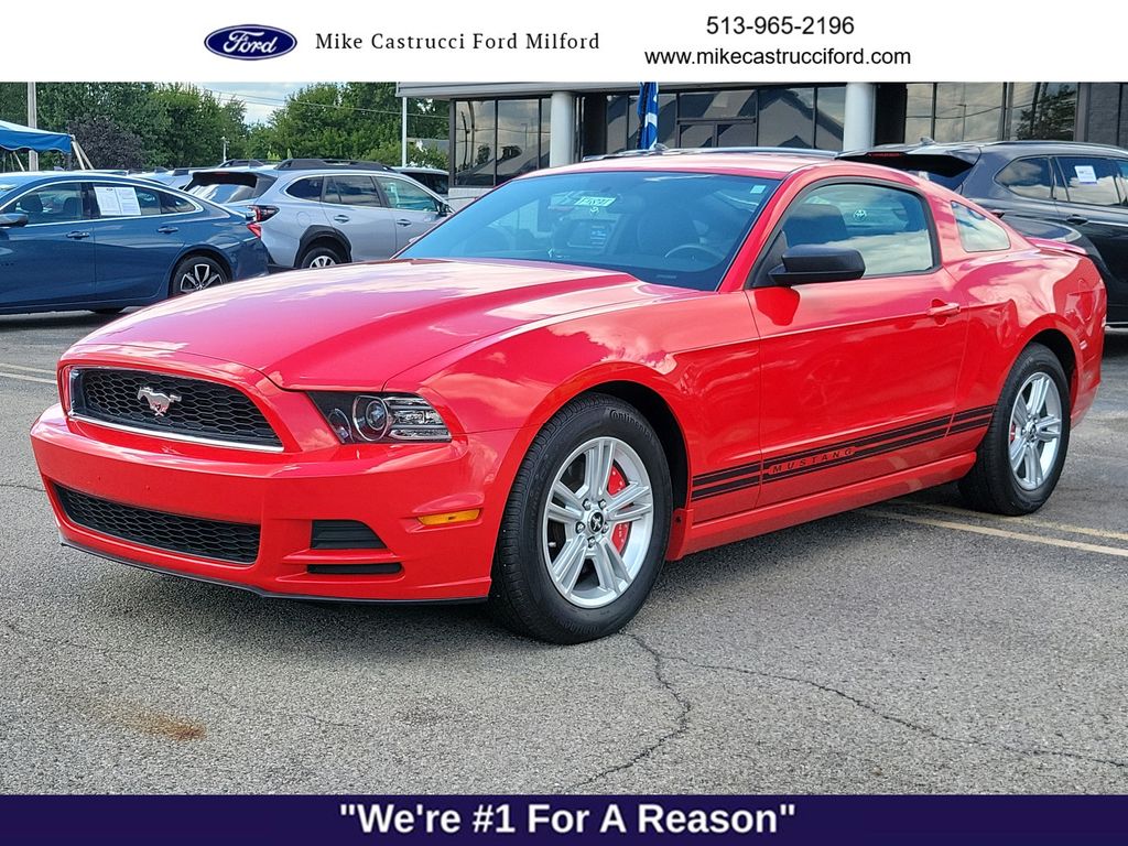  2013 Ford Mustang V6 Coupe RWD   