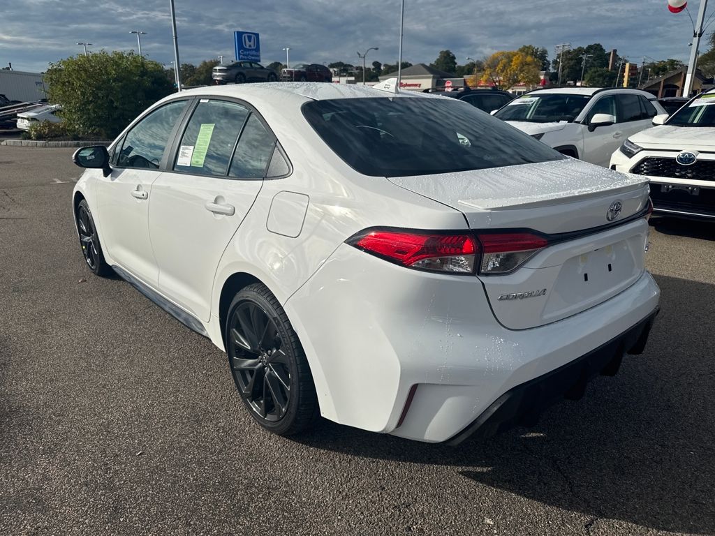 2026 Toyota Corolla SE photo 6