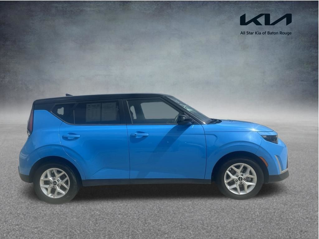 Surf Blue w/Black Roof 2023 Kia Soul SUV / Crossover Front-Wheel Drive Continuously Variable Transmission