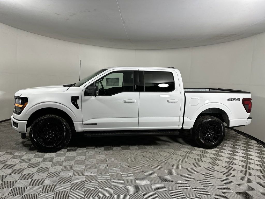 2024 Ford F-150 XLT 4