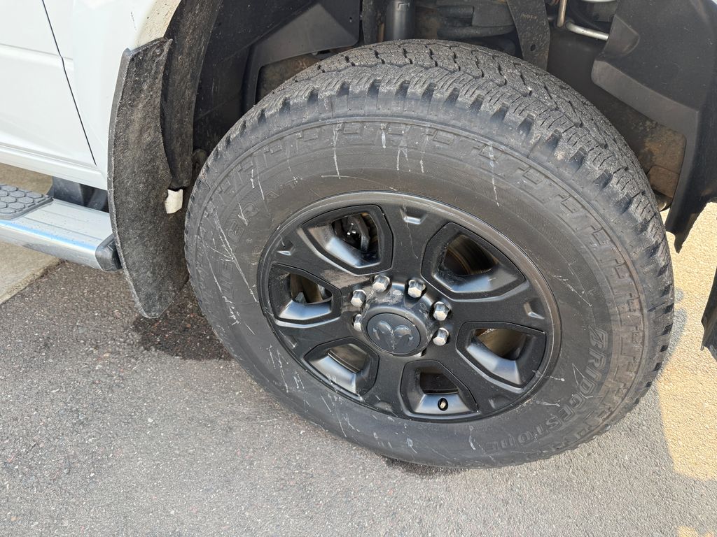 Used 2018 White Ram Laramie image 15