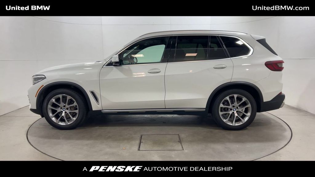Thumbnail: 2021 BMW X5 - 5