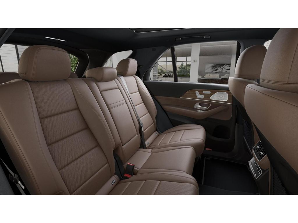 Thumbnail: 2026 Mercedes-Benz GLE - 5