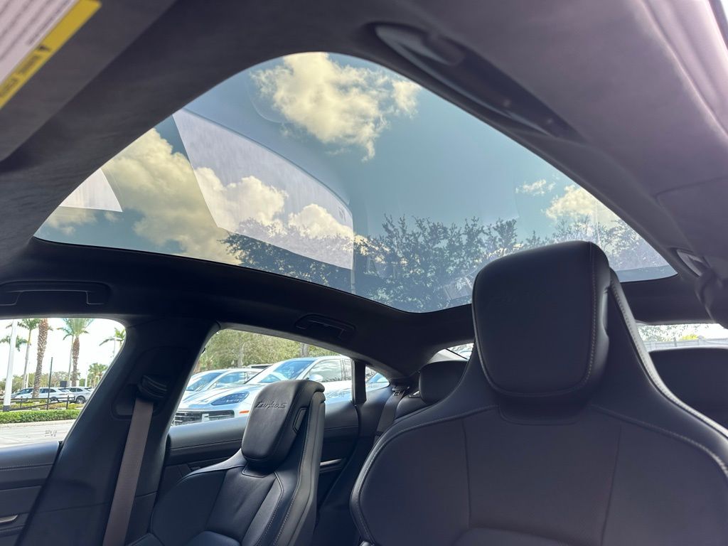 Thumbnail: 2025 Porsche Taycan - 24