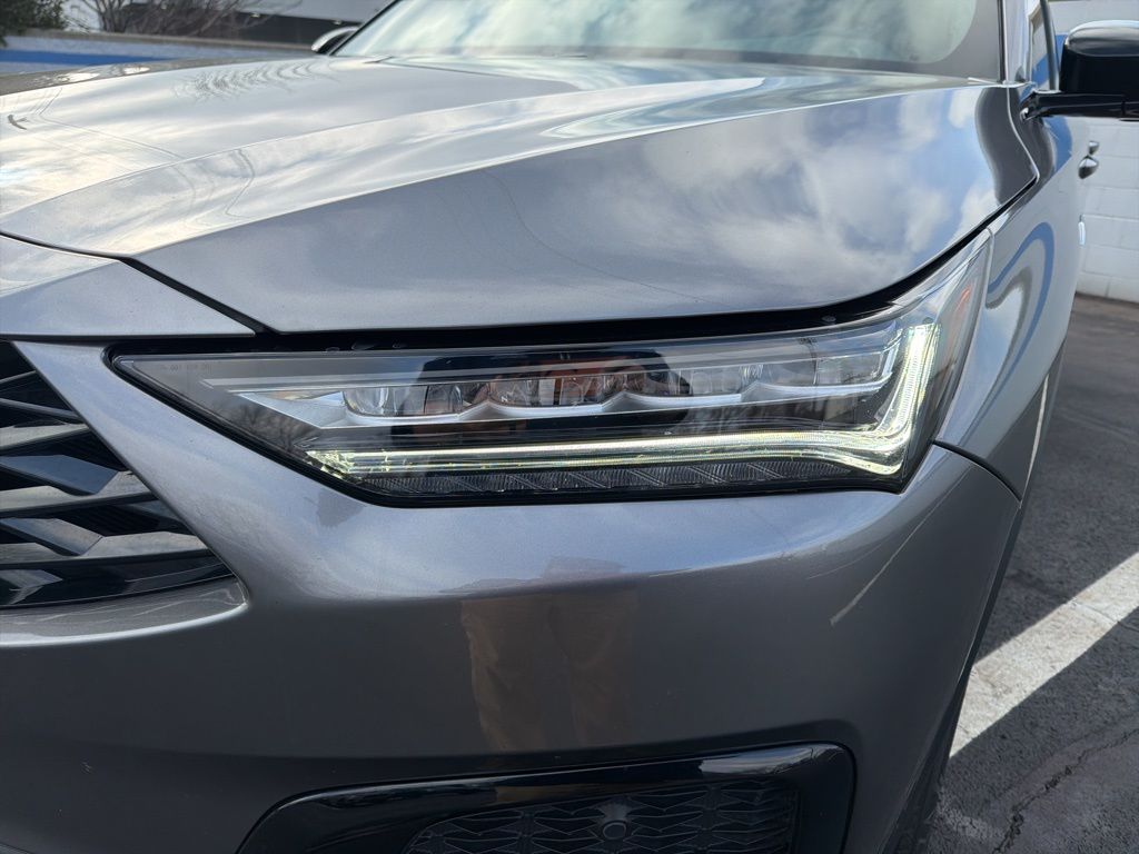 Thumbnail: 2025 Acura MDX - 9